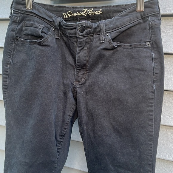 Universal Thread Jeans - Picture 2 of 6